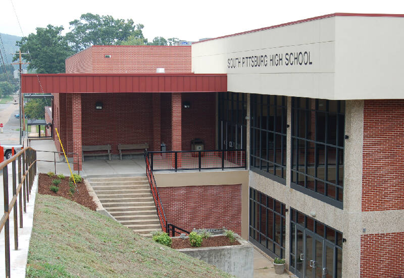 Case Study – South Pittsburg High School – Hanwha